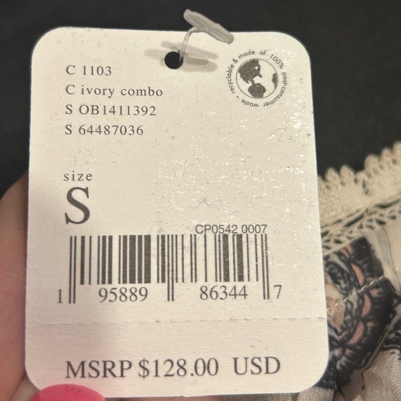 BRAND NEW FREE PEOPLE Body Suit - Picture 6 of 6